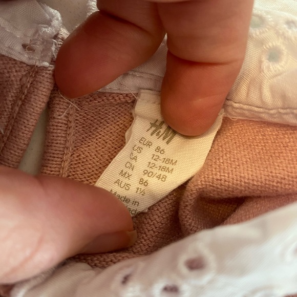 H&M Baby girl sweater -EUC - Picture 3 of 3